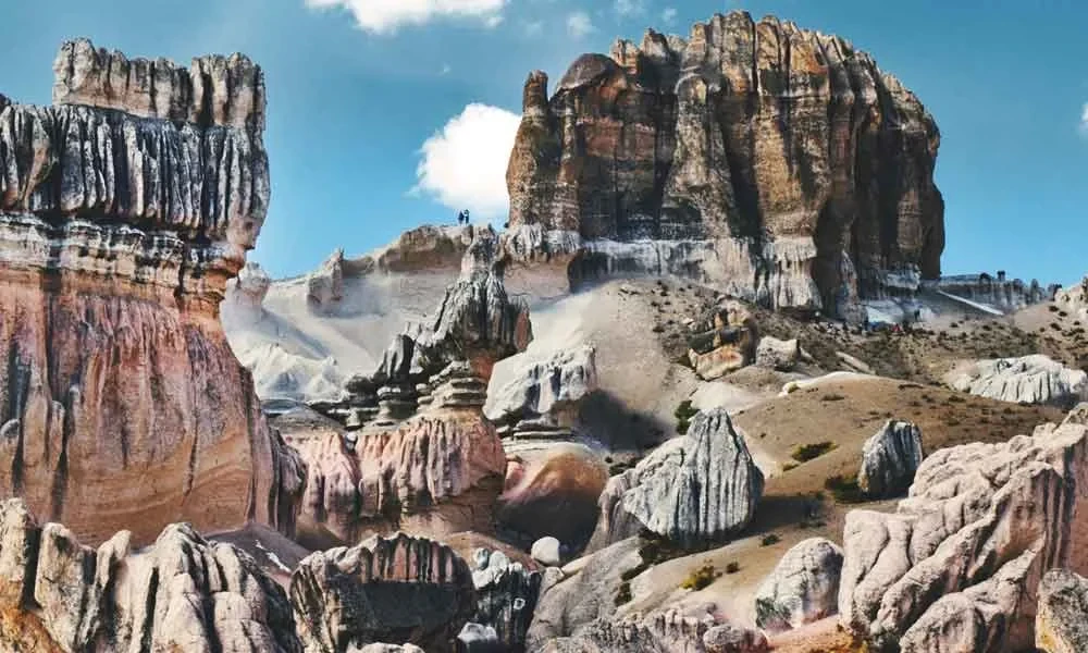 La Ruta de las Rocas Encantadas – Choqolaqa Tour