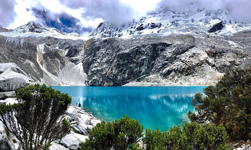 Laguna 69: Trekking Azul na Cordilheira Branca | Dia Inteiro