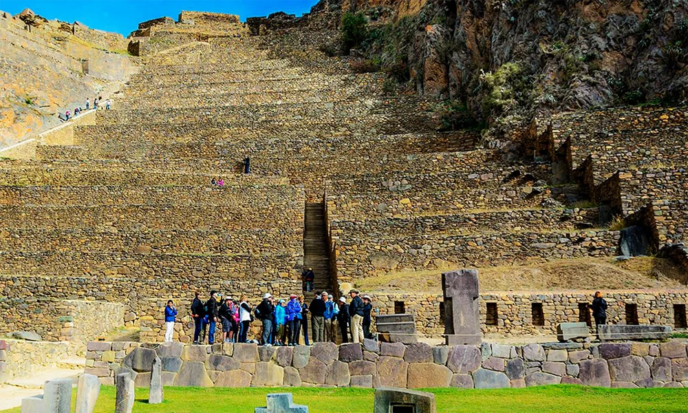 Sacred Valley Tour | Ending in Ollantaytambo