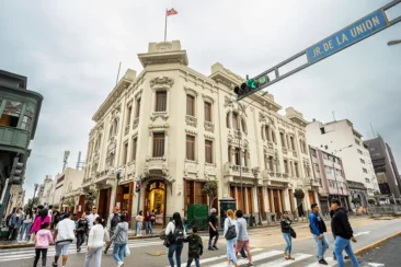 Traveling Independently or with a Tour Agency in Peru